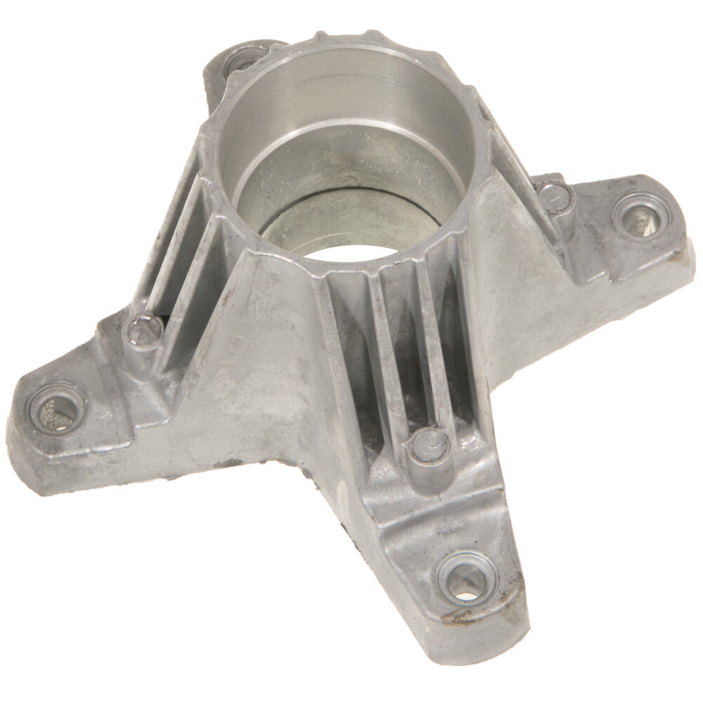 Spindle Deck Housing - 719-07293-M | Cub Cadet Canada