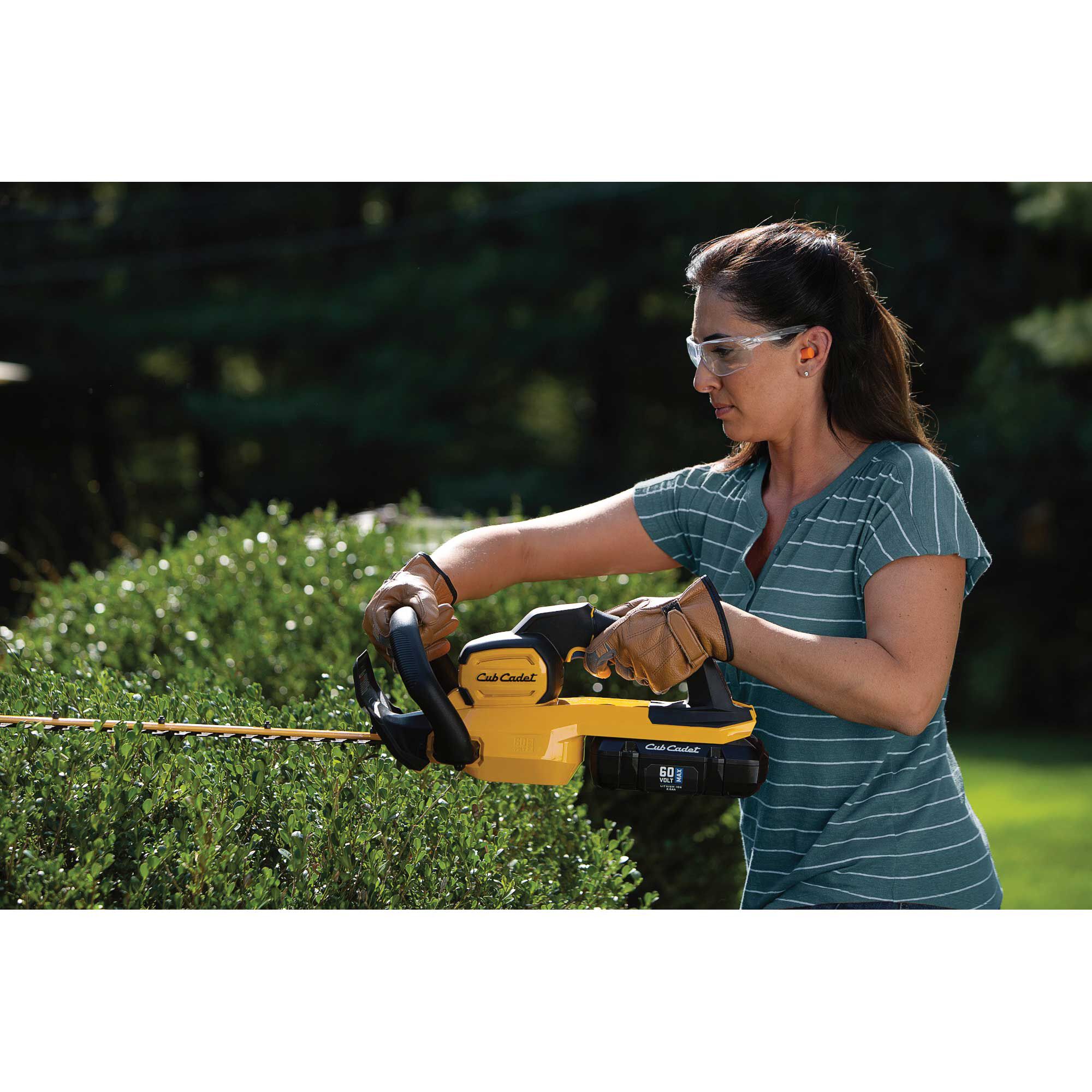 60v shop hedge trimmer