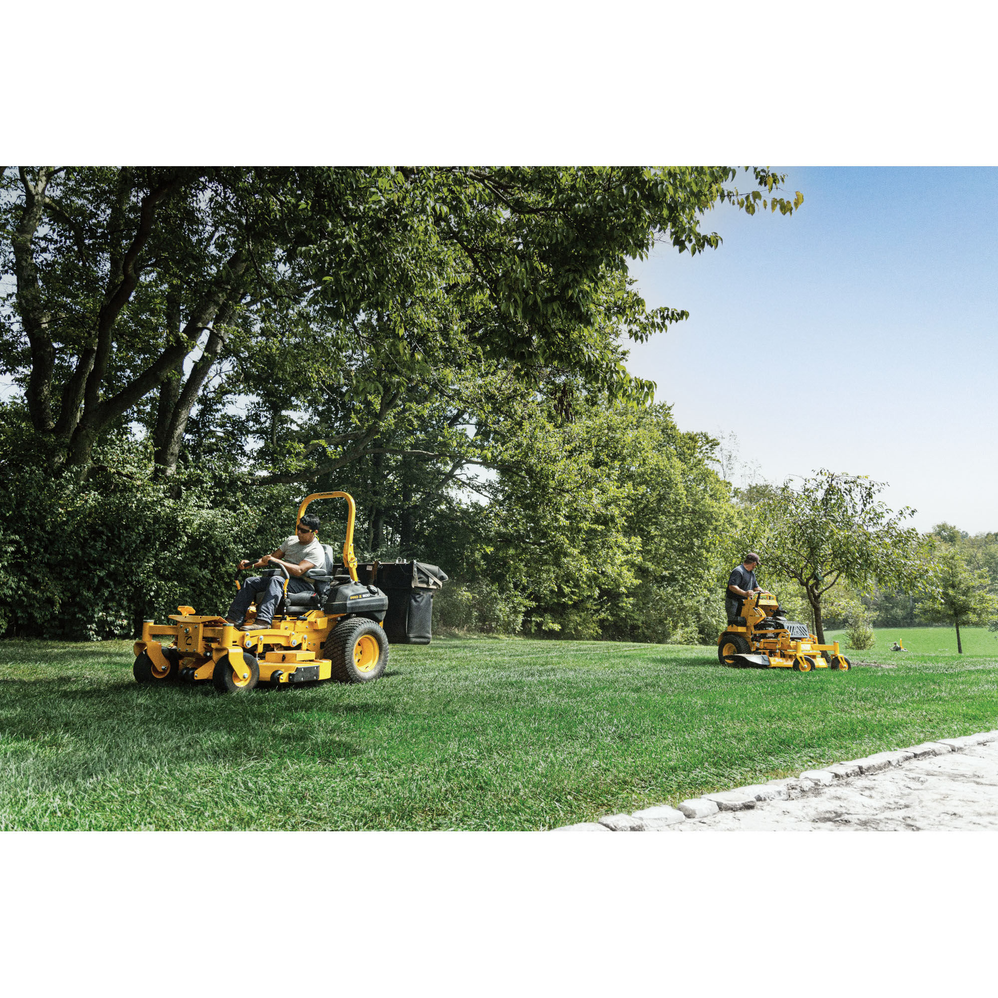 Pro Z 960L EFI | Commercial Zero Turn Mower