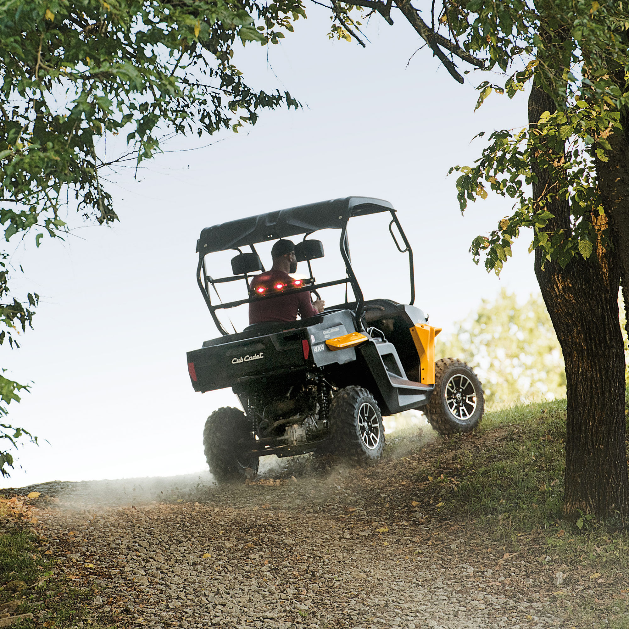 Challenger 400 4x4 37BV3BHK010 Cub Cadet Canada