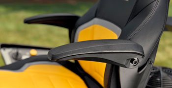 20-high-back-seat-with-arm-rests